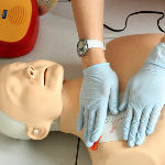 Bezpieczne korzystanie z AED